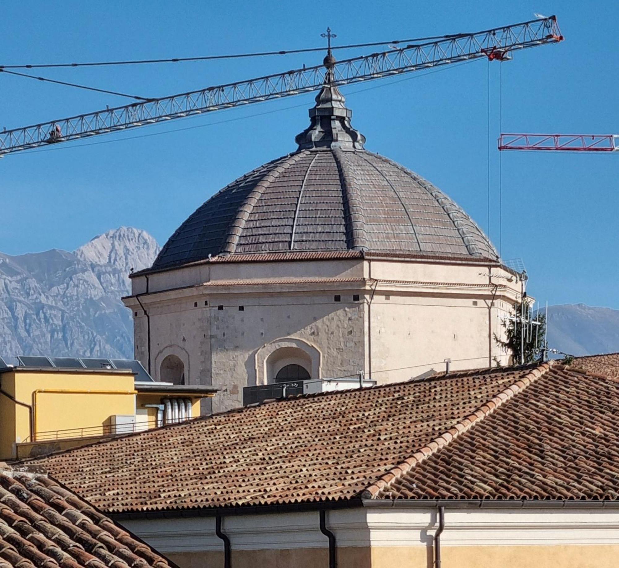 Antica Dimora San Crisante - Centro Storico Apartamento LʼAquila Exterior foto
